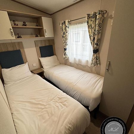 Palm Grove 182 - Pet Friendly, Wifi, Close To Beach And Clubhouse - Golden Palm Resort - Meadow Lakes Caravan & Lodge Hire 스케그니스 외부 사진